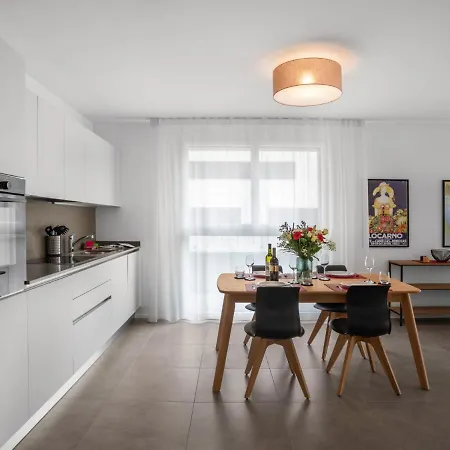 Loctowers A2-8-1 By Interhome لوكارنو