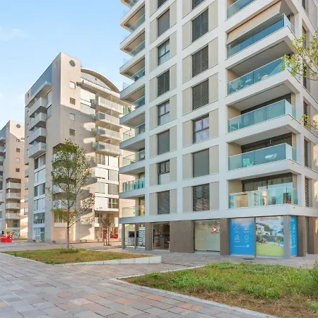 Loctowers A2-8-1 By Interhome 洛迦诺