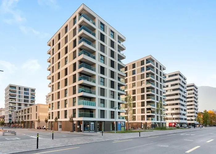 Loctowers A2-8-1 By Interhome شقة *