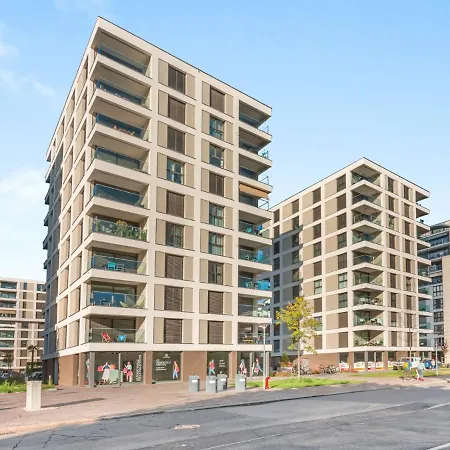 Lägenhet Loctowers A2-8-1 By Interhome