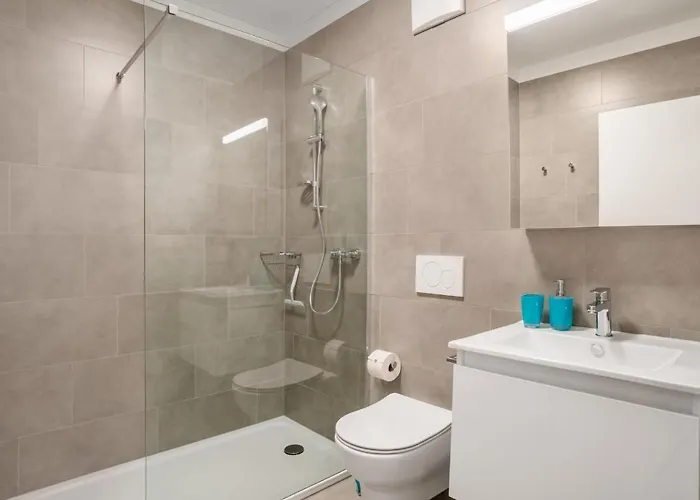 Lägenhet Loctowers A2-8-1 By Interhome Locarno